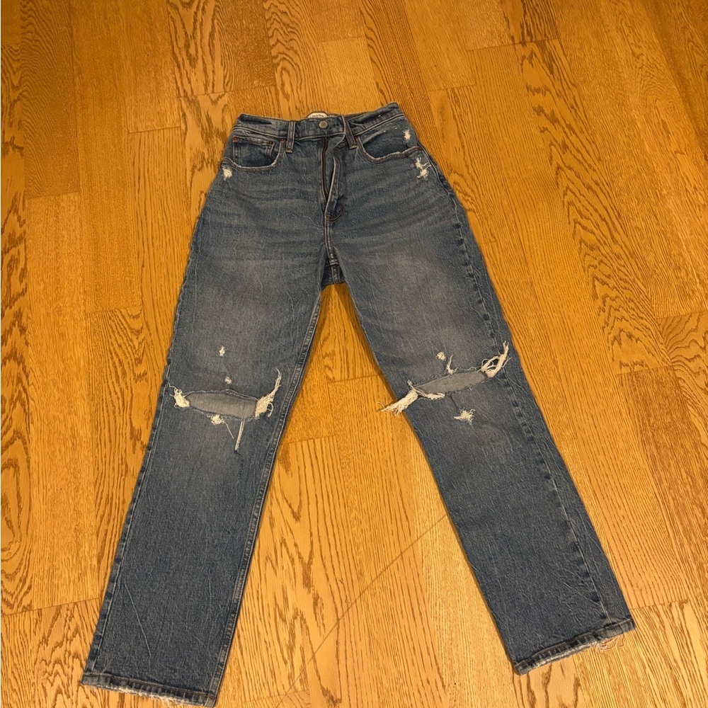 Abercrombie & Fitch 90s Ultra High Rise Straight Jean Size 26